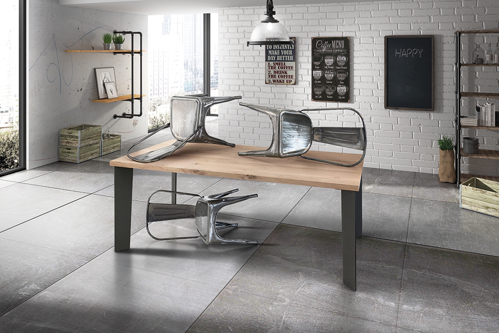 Tavolo fisso in Rovere impiallacciato, sp.4cm gambe in ferro