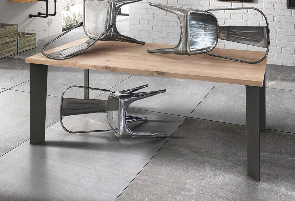 Tavolo fisso in Rovere impiallacciato, sp.4cm gambe in ferro