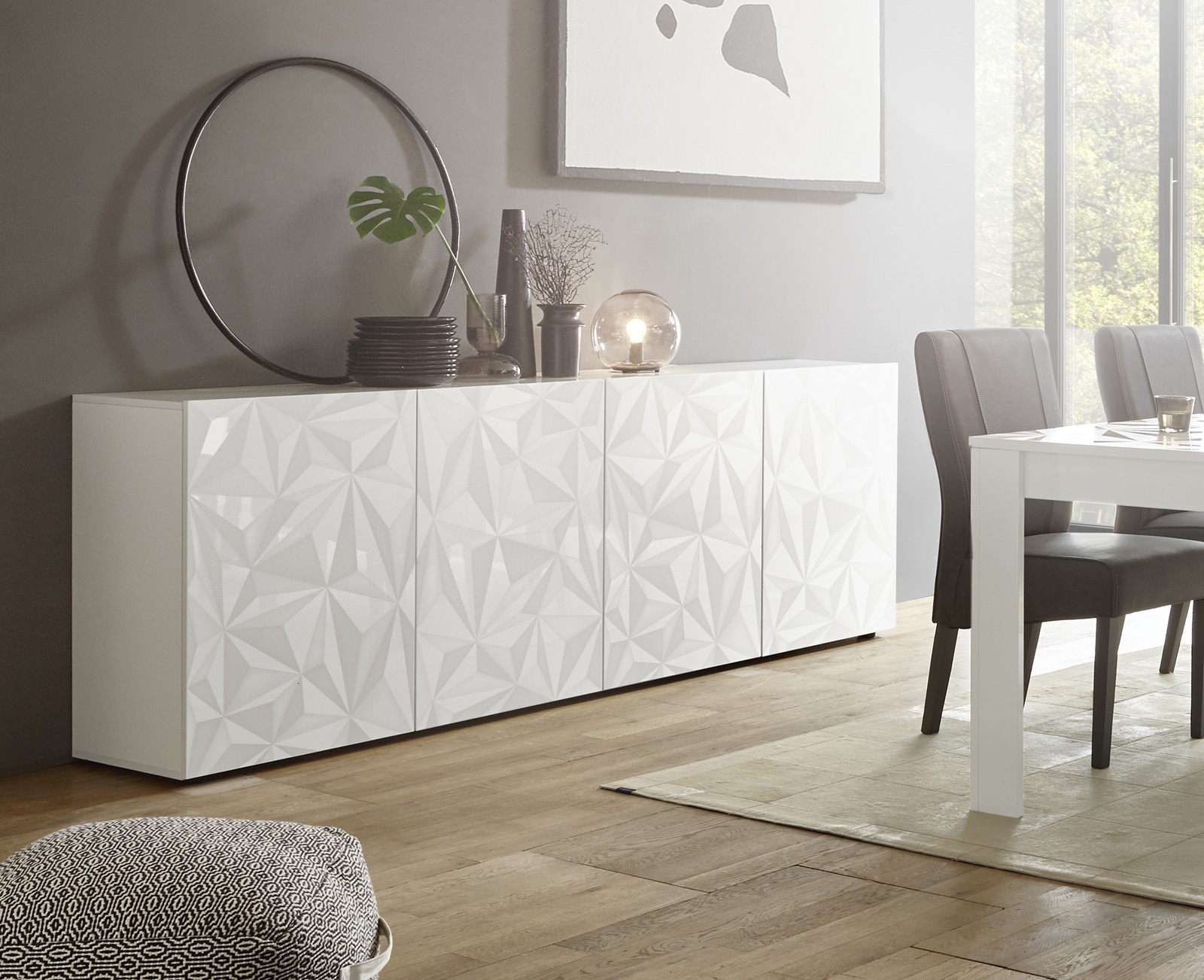 Madia moderna 4 ante, bianca laccata lucida con serigrafia prismatica