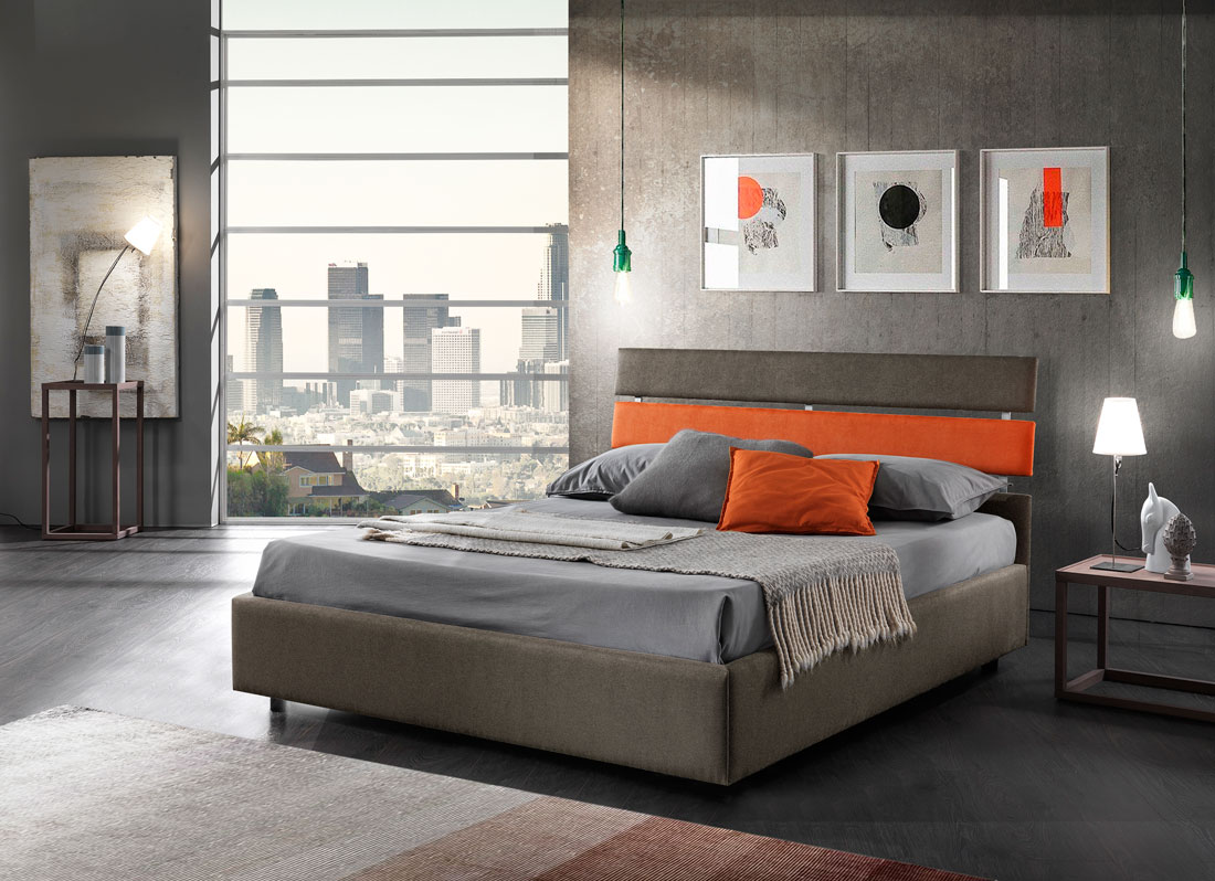 Letto matrimoniale Narciso, imbottito con tessuto colore Marrone e Arancione aragosta