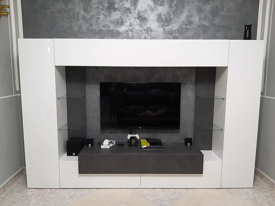 ACQUISTA ANCHE TU Parete attrezzata moderna, con pensile vasistas, mensole in vetro, finitura bianco lucido e ardesia