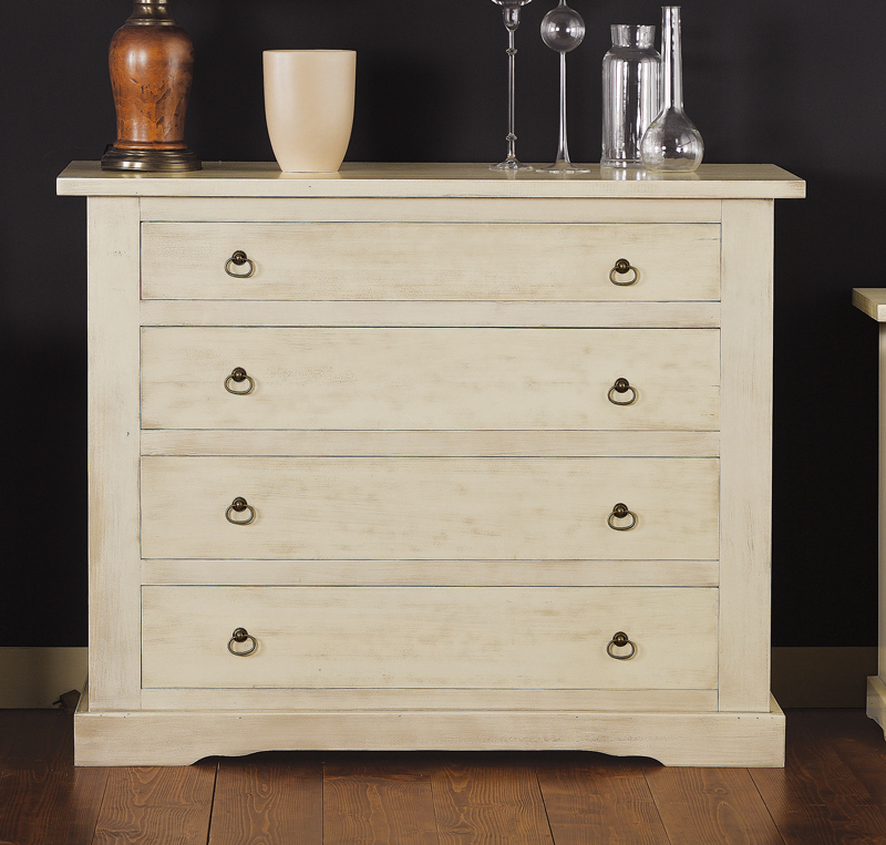 Comò patinato arte povera, finitura Laccato avorio patinato