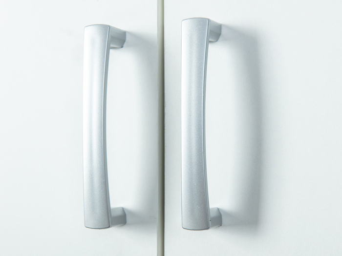 Armadio salvaspazio 2 ante e 5 ripiani, colore bianco