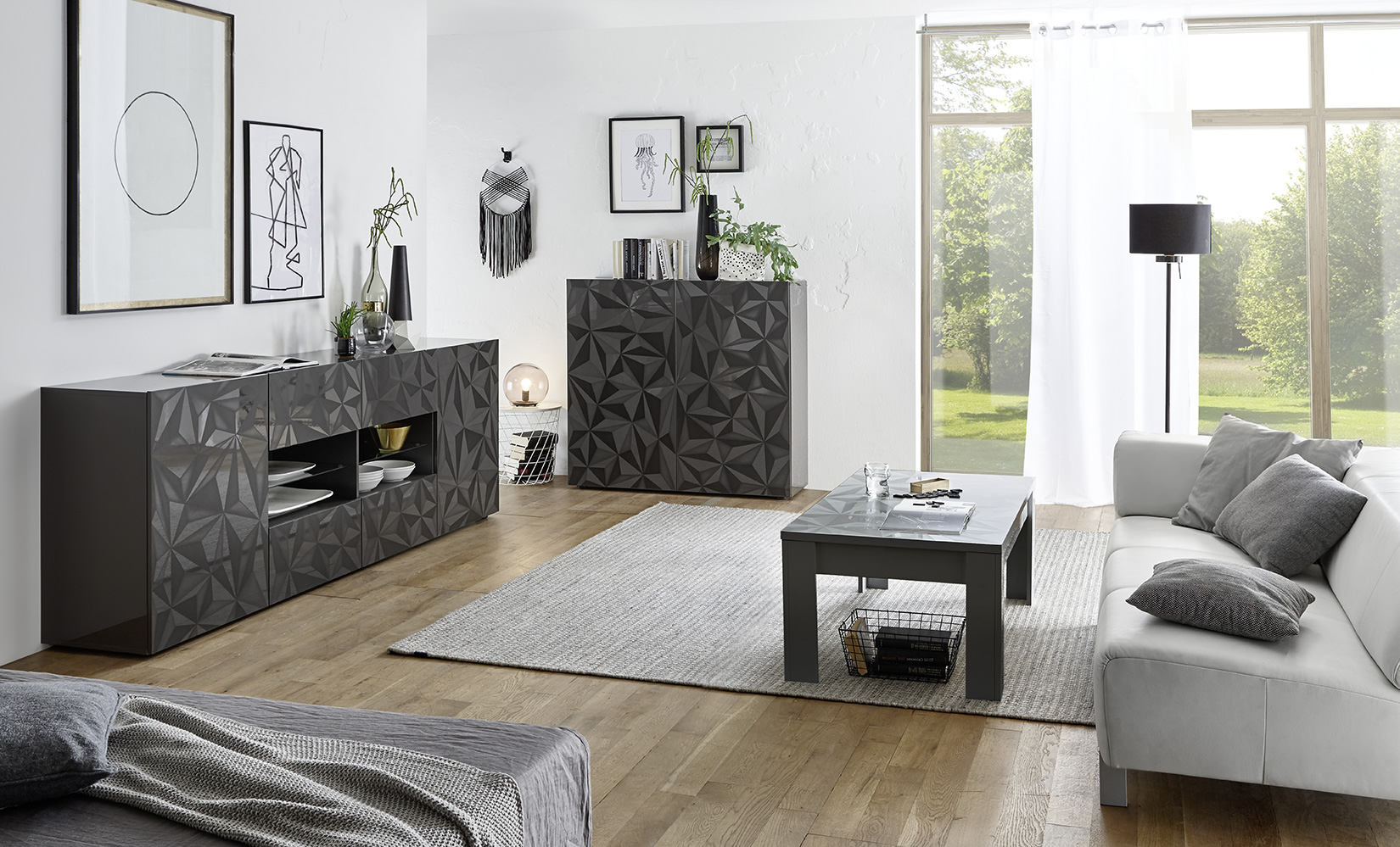 Sala moderna completa di tavolino, madia 2 ante e madia 2 ante 4 cassetti, finitura grigia serigrafata