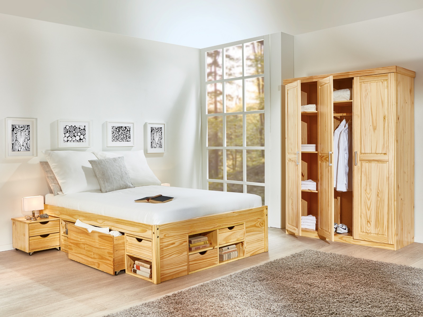 Ampio letto contenitore in pino disponibile 1 piazza e mezza o matrimoniale, con comodino