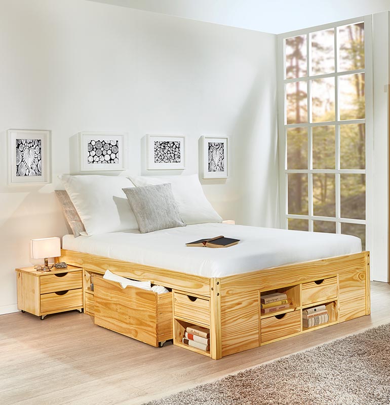 Letto con cassetti  e comodino incluso 