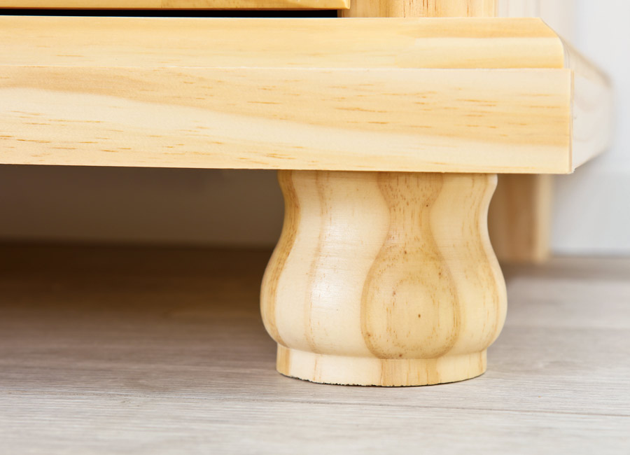 Armadio in legno pino massello  con 2 ante 104x180