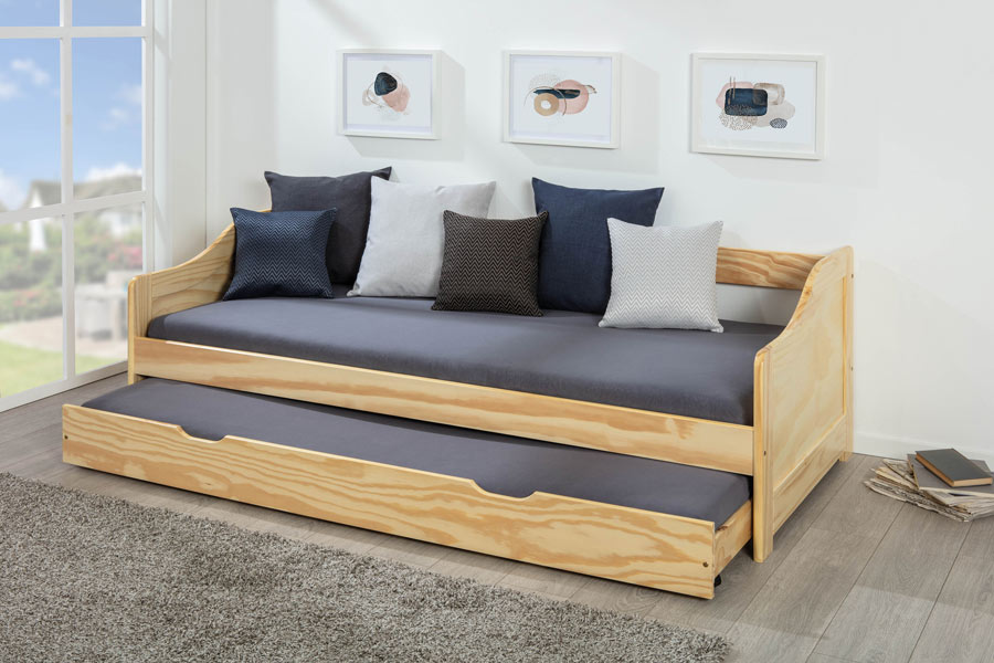 Divano letto con secondo letto ad estrazione in legno naturale, doghe incluse