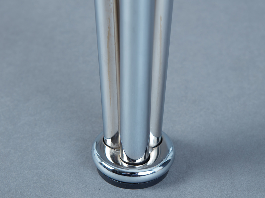 Tavolo allungabile, in mdf laccato bianco e metallo, 140x90 cm