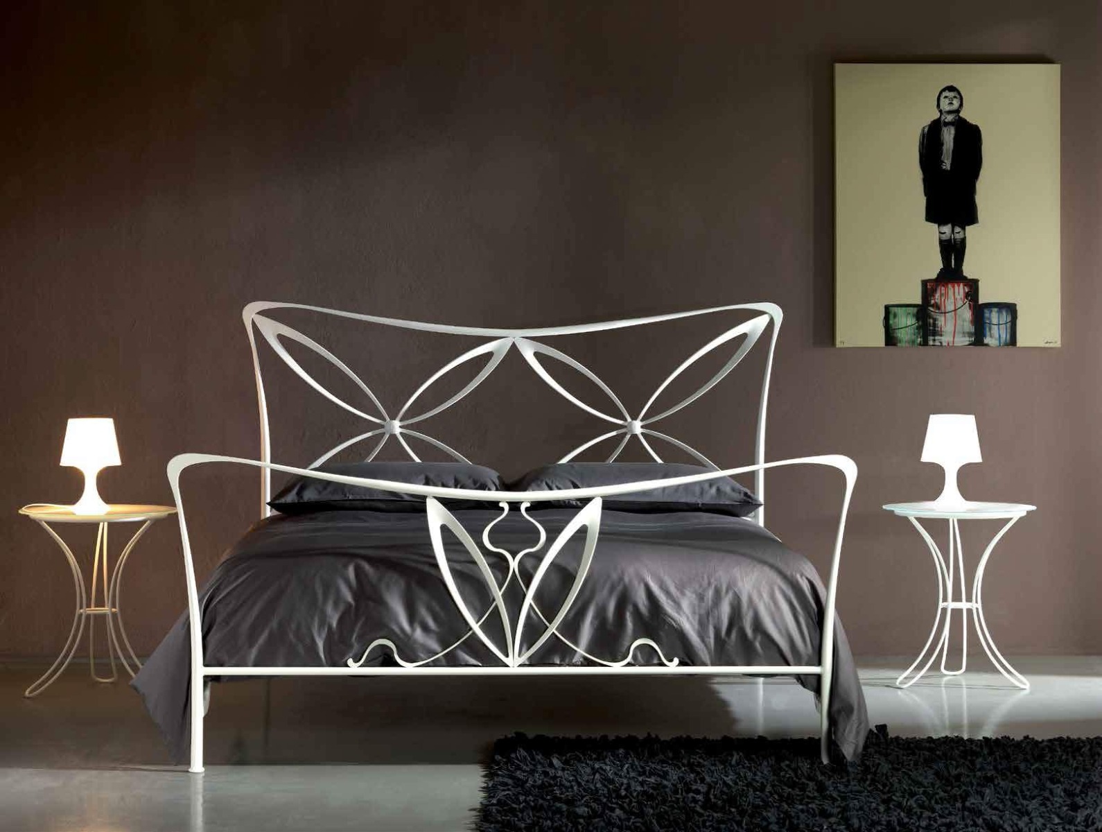 Letto in ferro battuto Smith, colore bianco confetto, made in Italy