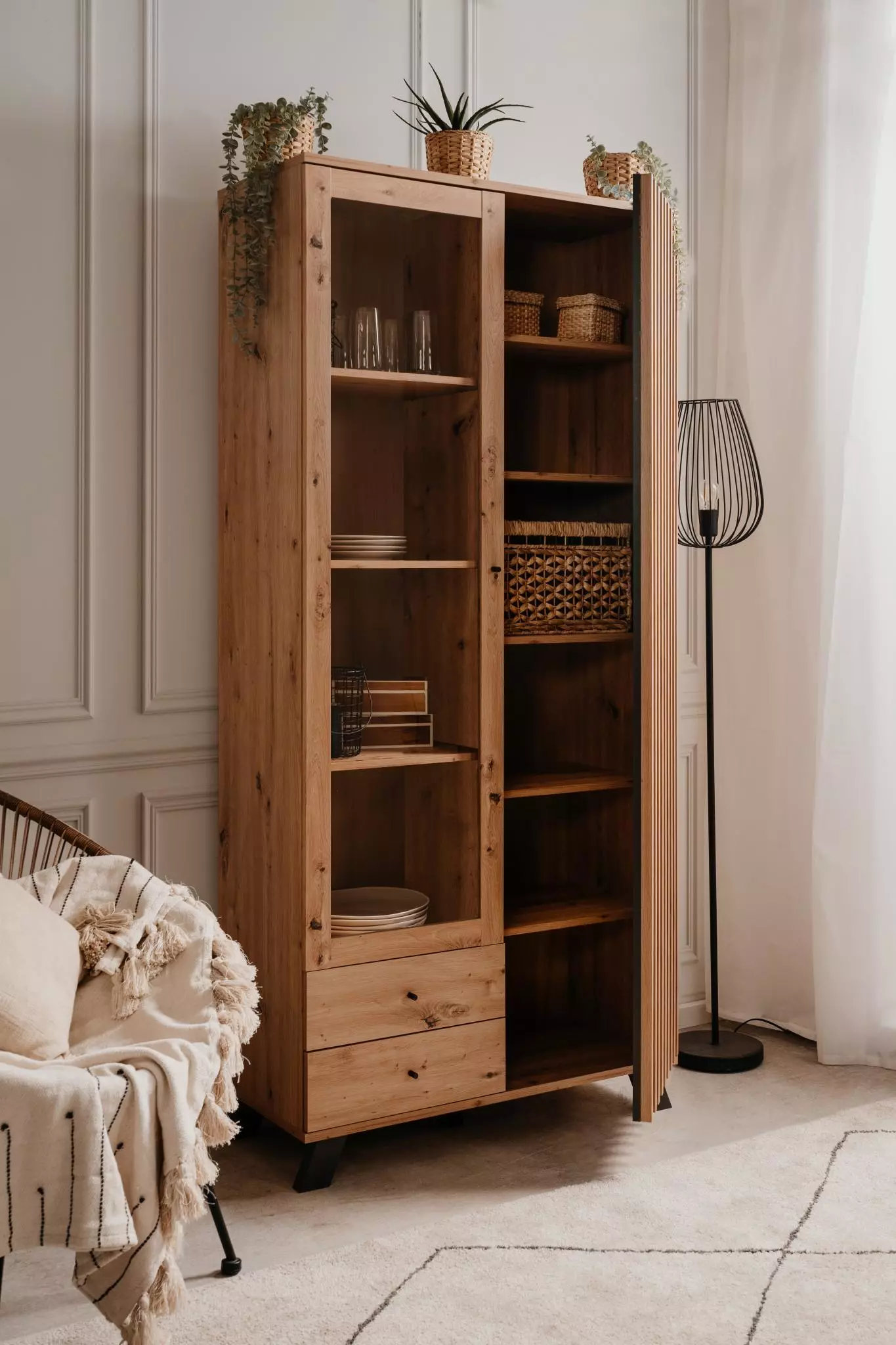 Offerta Vetrina stile nordico, finitura Rovere Oak e Antracite 