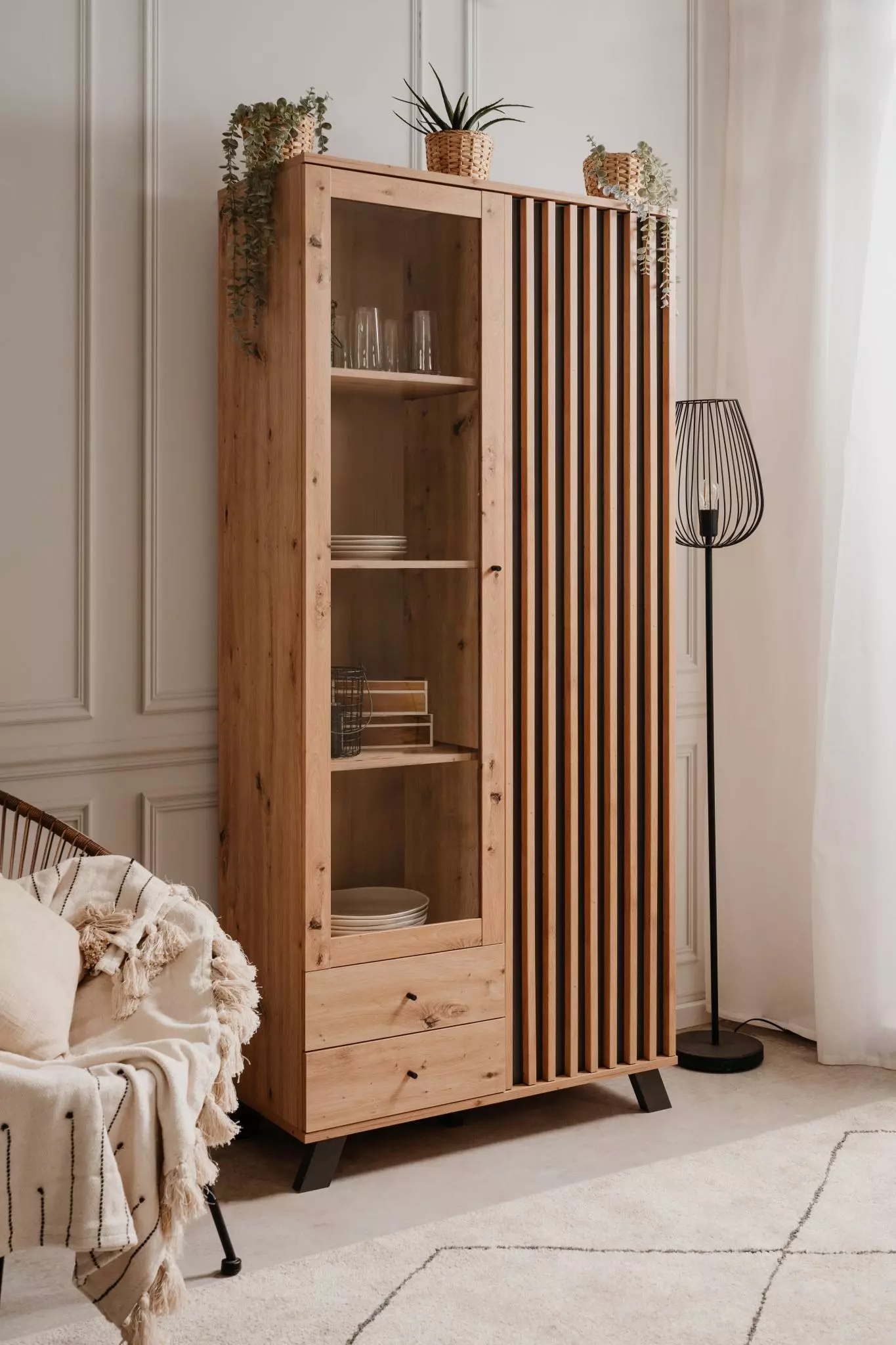 Offerta Vetrina stile nordico, finitura Rovere Oak e Antracite 