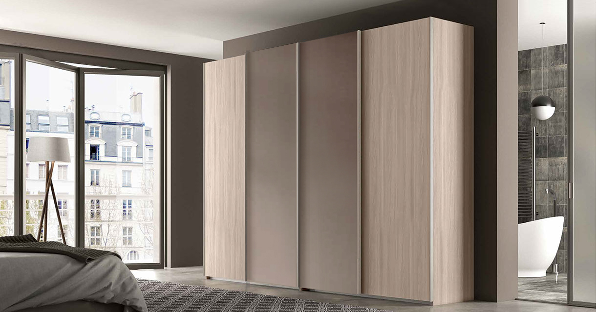 Armadio a 4 ante scorrevoli  in finitura Olmo natura e spatolato Bronzo