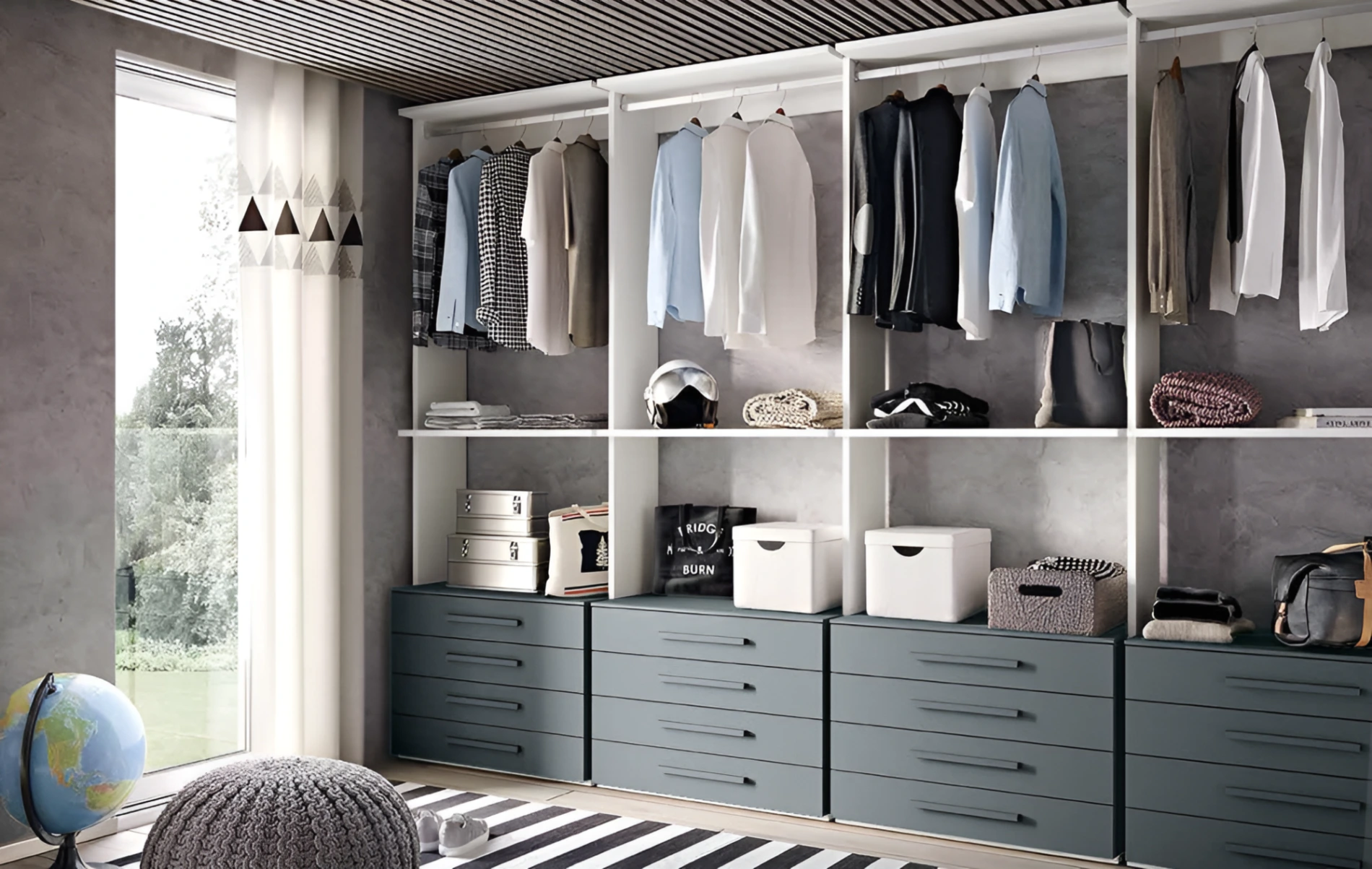 armadio con cassetti blu