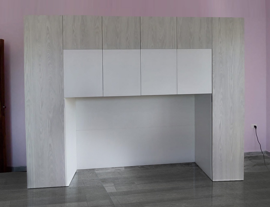 Conveniente Armadio a ponte a 6 ante battenti bianco opaco e grigio