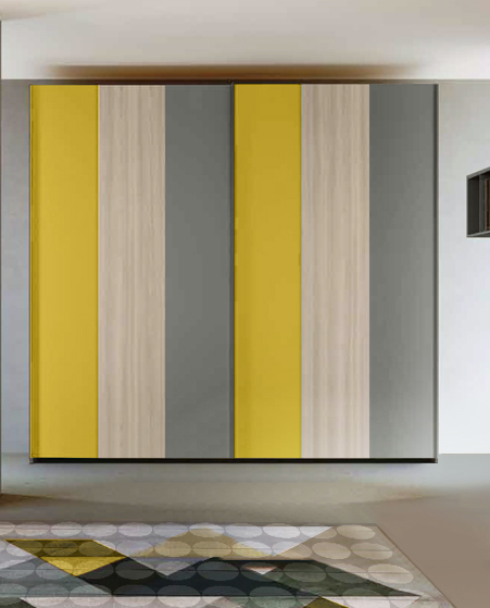 Armadio scorrevole moderno, 2 ante in finitura Grigio cenere, Giallo cedro e Olmo