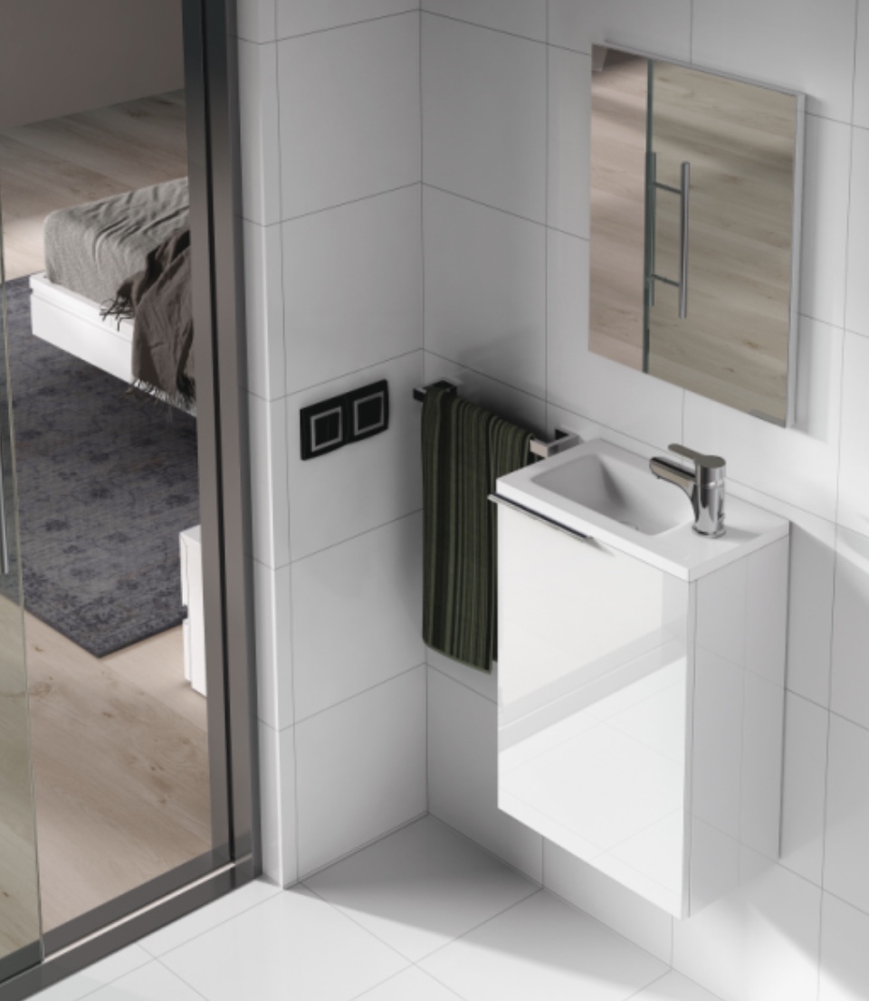 Composizione da bagno bianca lucida composta da lavabo e specchio di 40 cm 