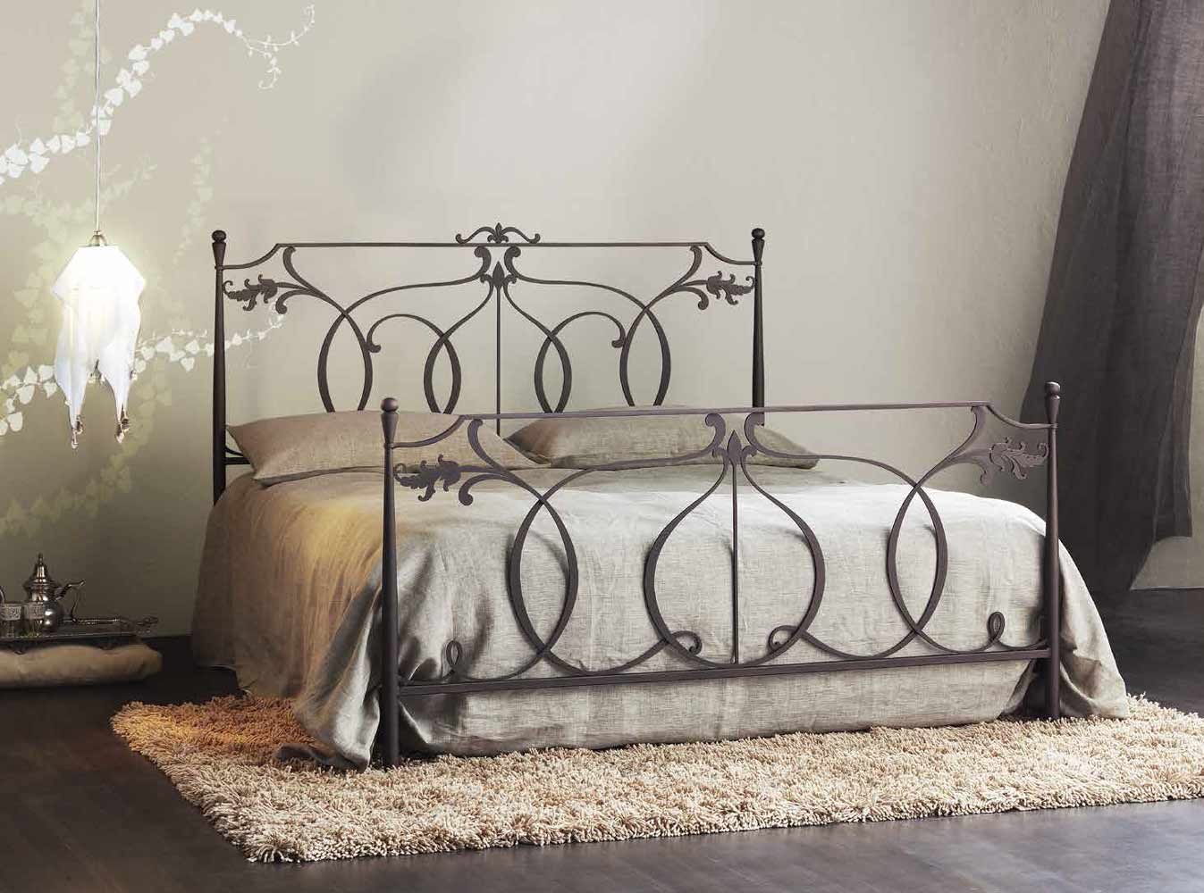 Letto in ferro battuto Dvorak , color marrone raggrinzante, made in Italy