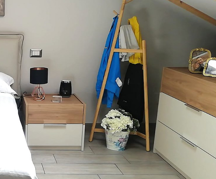 Comodini noce biondo e Orzo, design moderno