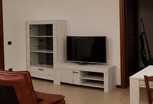 Vetrina shabby chic con cassetto, rovere neve