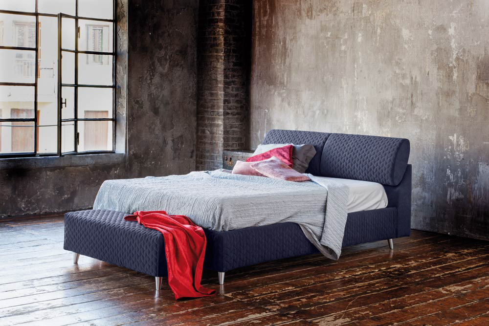 Conveniente letto matrimoniale Sabrina, completo di pratico contenitore, disponibile in 70 finiture