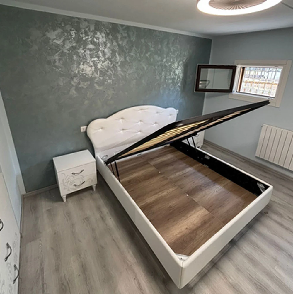 Camera da letto serigrafata con specchi, in finitura Bianco 