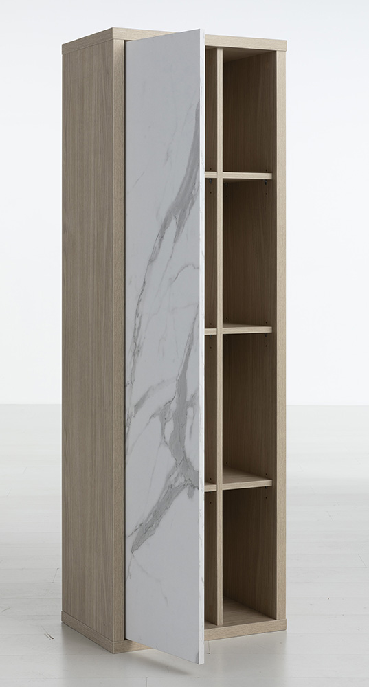 Mobili in Rovere e effetto Marmo bianco da bagno