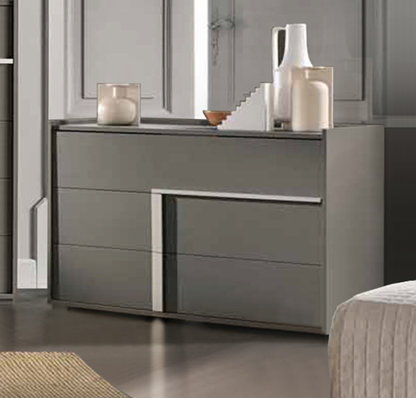 Comò moderno Garda a 3 cassetti in finitura Grigio londra