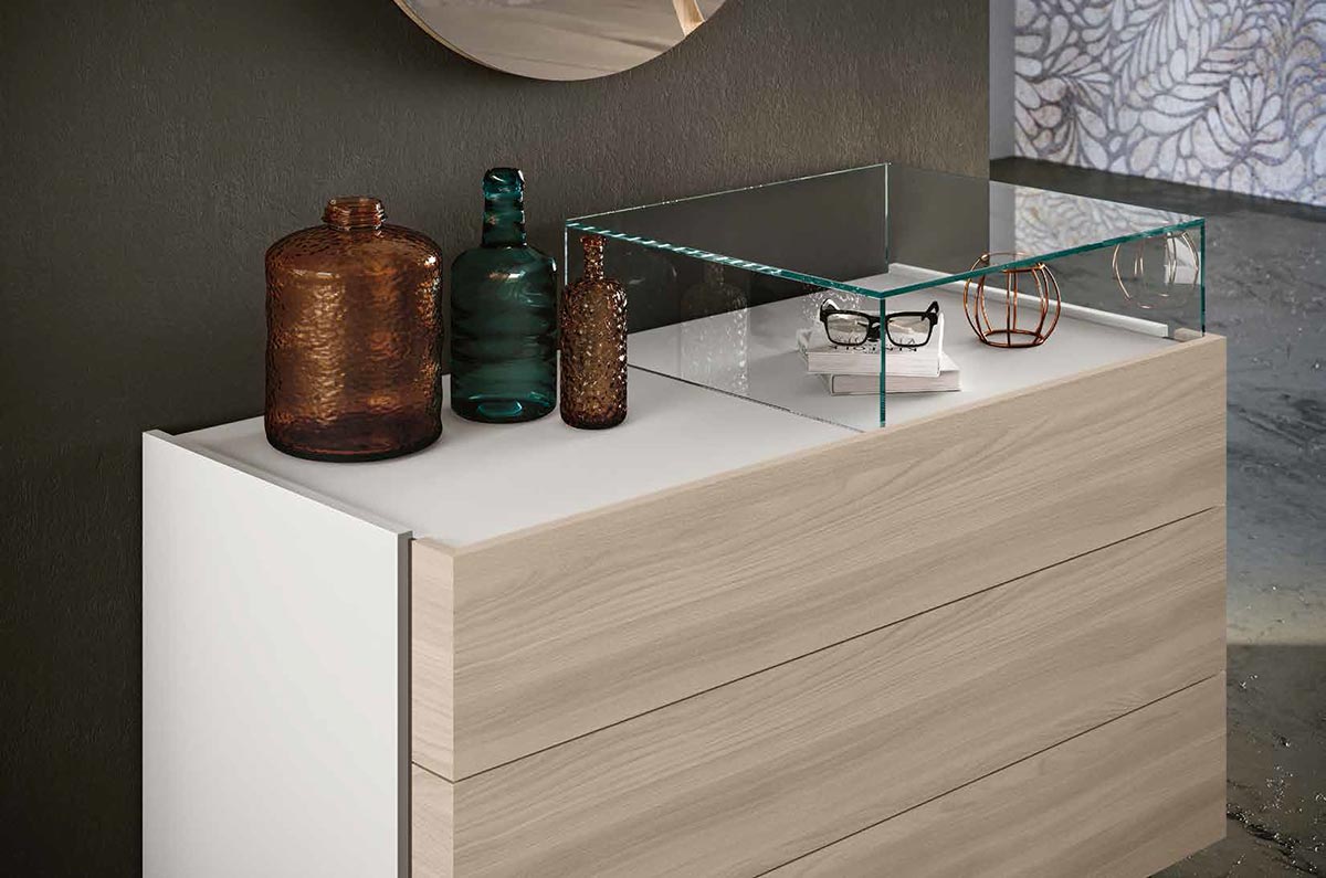 Comò con piedi in plexiglass a 3 cassetti, finitura Bianco opaco e Olmo natura 