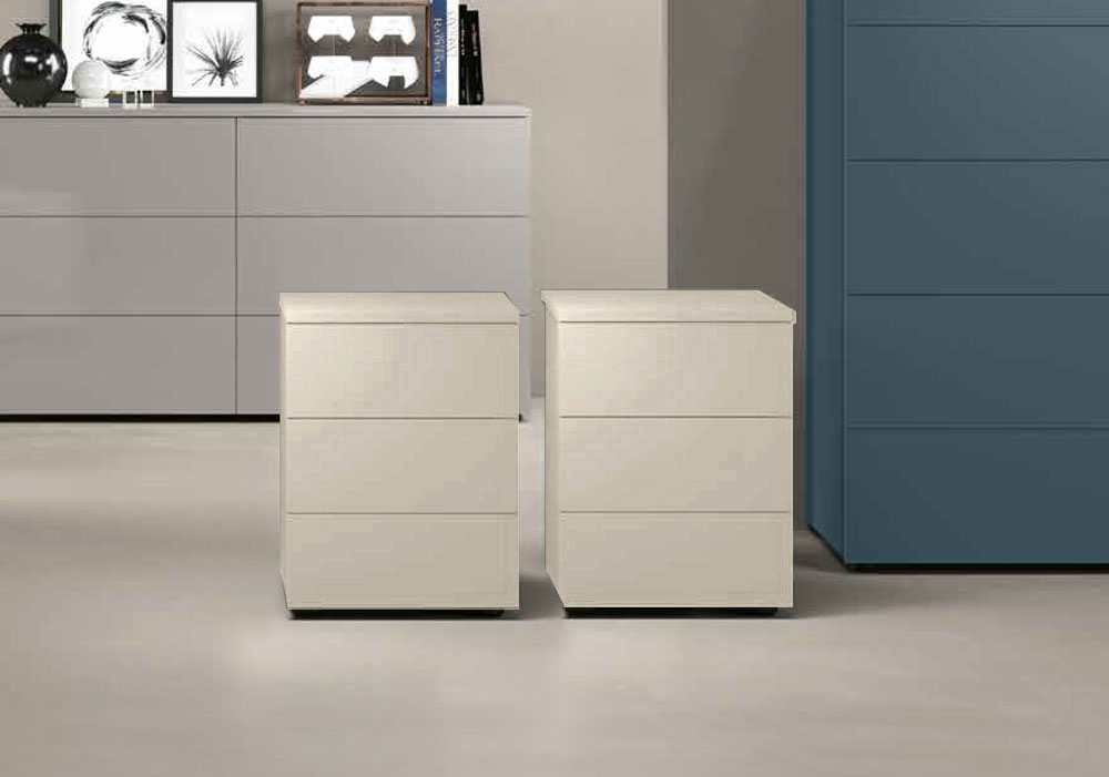 Coppia di comodini moderni a 3 cassetti, finitura Orzo