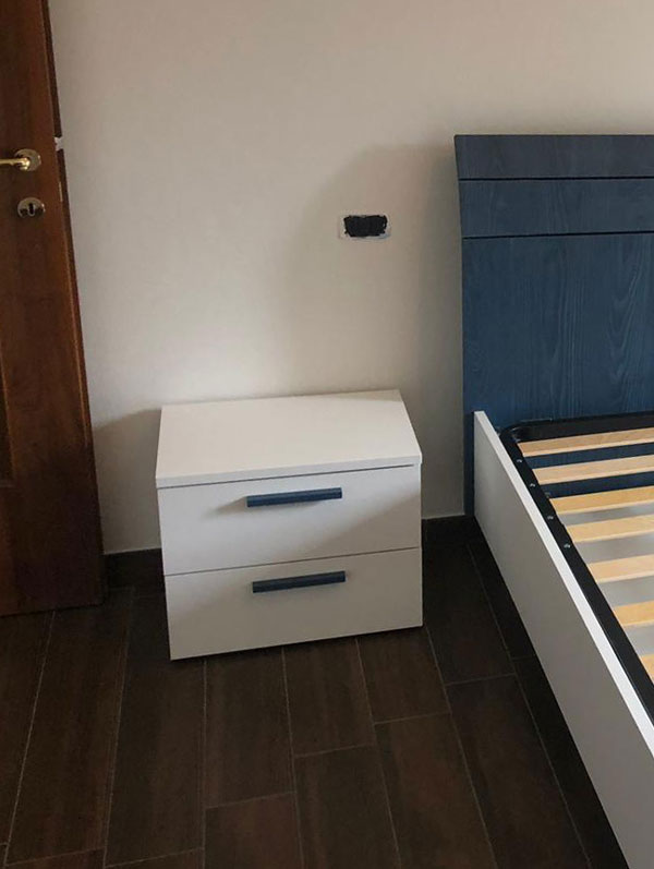 ACQUISTA ANCHE TU Comodino Like con maniglie in legno Blu 