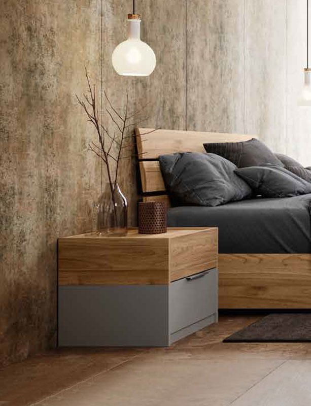 Coppia di Comodini moderni 2 cassetti in finitura Noce Biondo e Grigio Argento