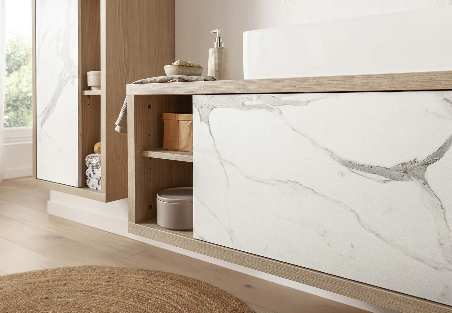 Mobile per il bagno, sottolavello con cassetto in finitura Rovere e Marmo bianco