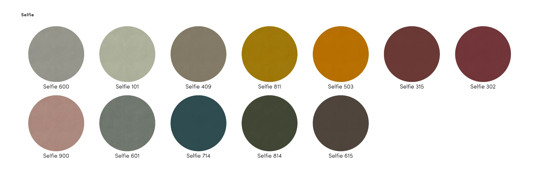 cuscino con cuciture moderno