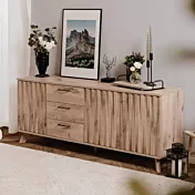 Credenza con 3 ante e 3 cassetti, finitura Quercia del Nord collezione Vichinga 