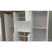 armadio capiente 