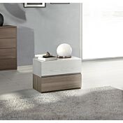 comodino in legno