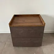 comodino moderno 