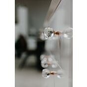 Madia Oslo con 2 ante in finitura bianco e oro