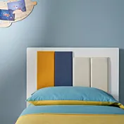 letto con pannelli imbottiti