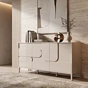 Madia in forte sconto