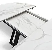 Tavolo di design allungabile