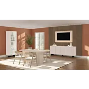 salotto con vetrina e boiserie