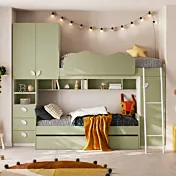 Letto a soppalco verde pistacchio della collezione Like con armadio e maniglie a foglia.