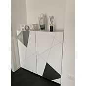 Credenza Madia moderna serigrafata con 2 ante e specchi in finitura Bianco lucido
