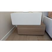 Elegante e moderno Comodino particolare con 2 cassetti  di alta qualità in finitura Frassinato bianco e Olmo