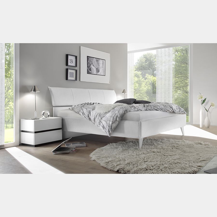 Letto matrimoniale bianco con contenitore con piedini in legno