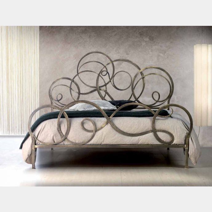 Letto in ferro battuto  Beethoven, color marrone anticato oro, made in Italy