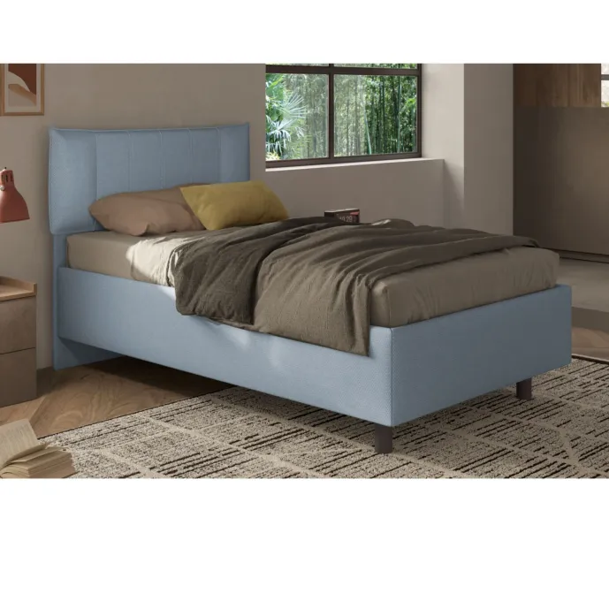 letto azzurro tessuto