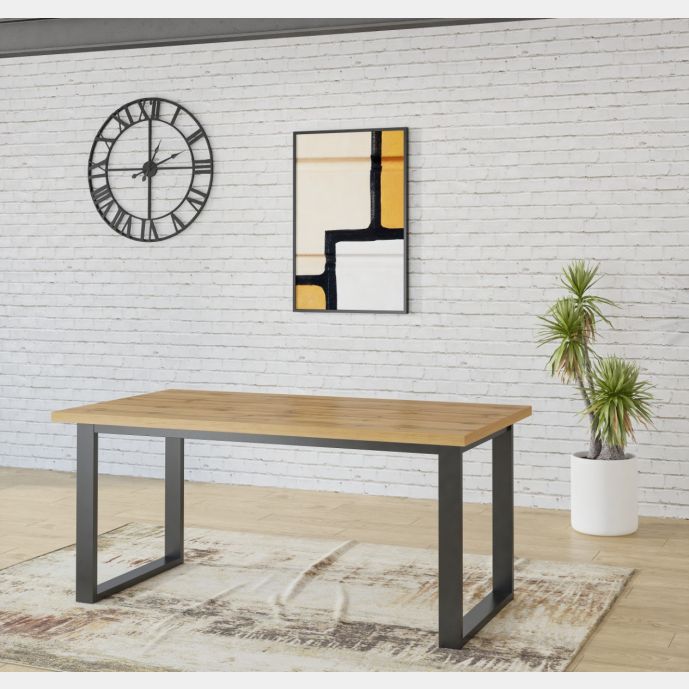 Tavolo moderno di design allungabile, finitura quercia e dettagli metallo nero